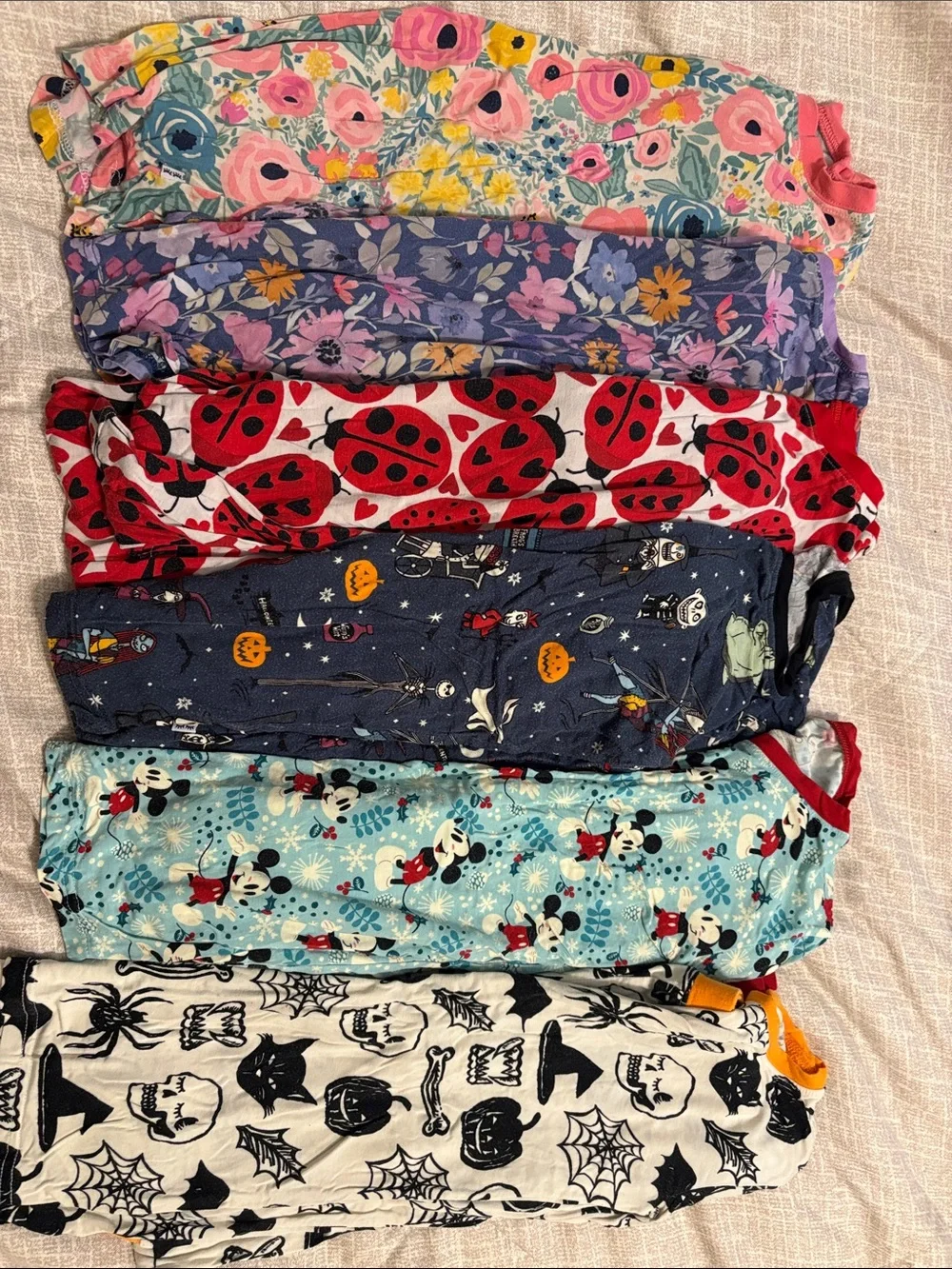 Lot of well loved 9/10 little sleepies kids pajamas.